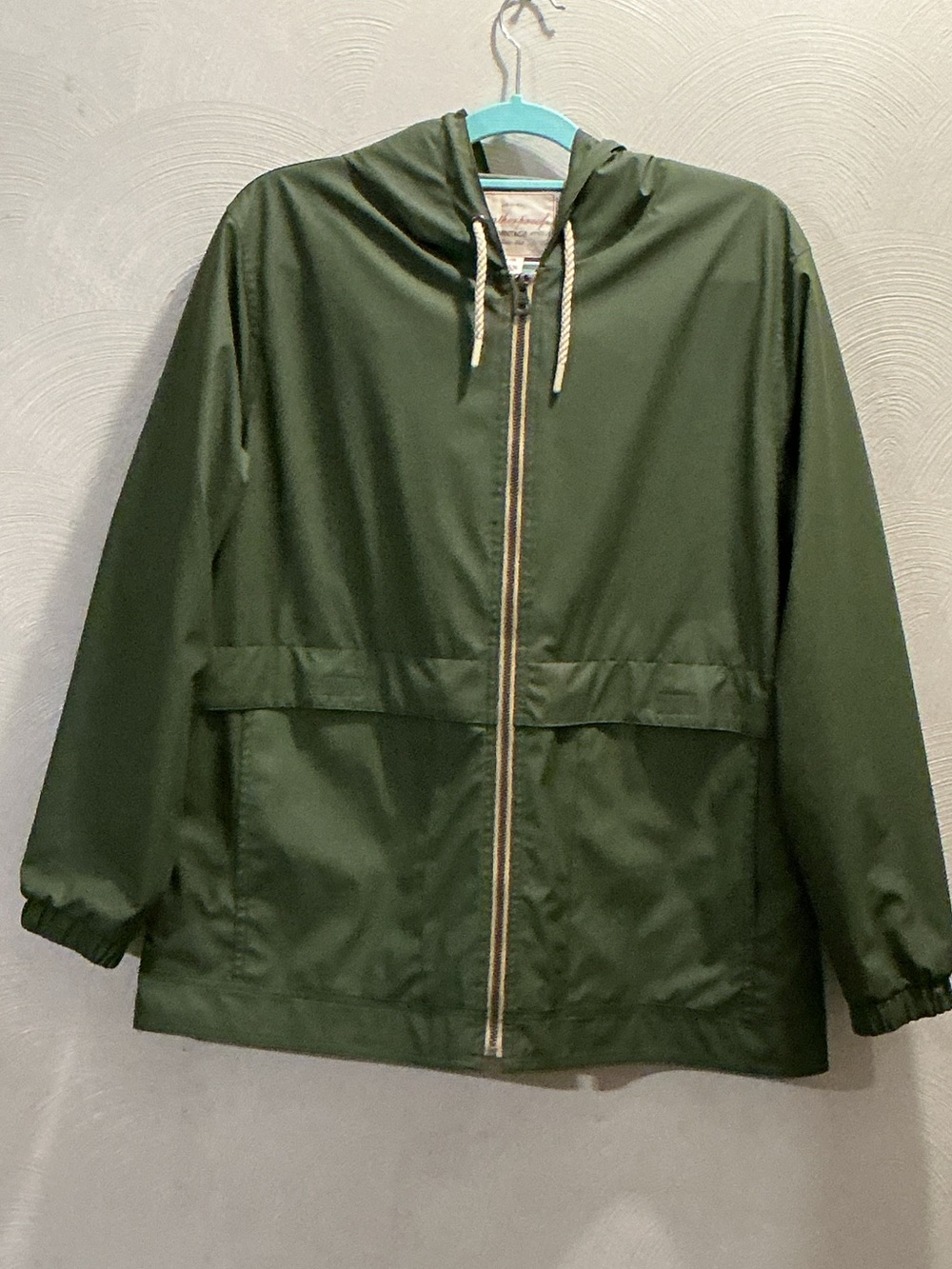Weatherproof  Vintage Women’s Hooded Zip Raincoat - Olive. Size L. Waterproof.